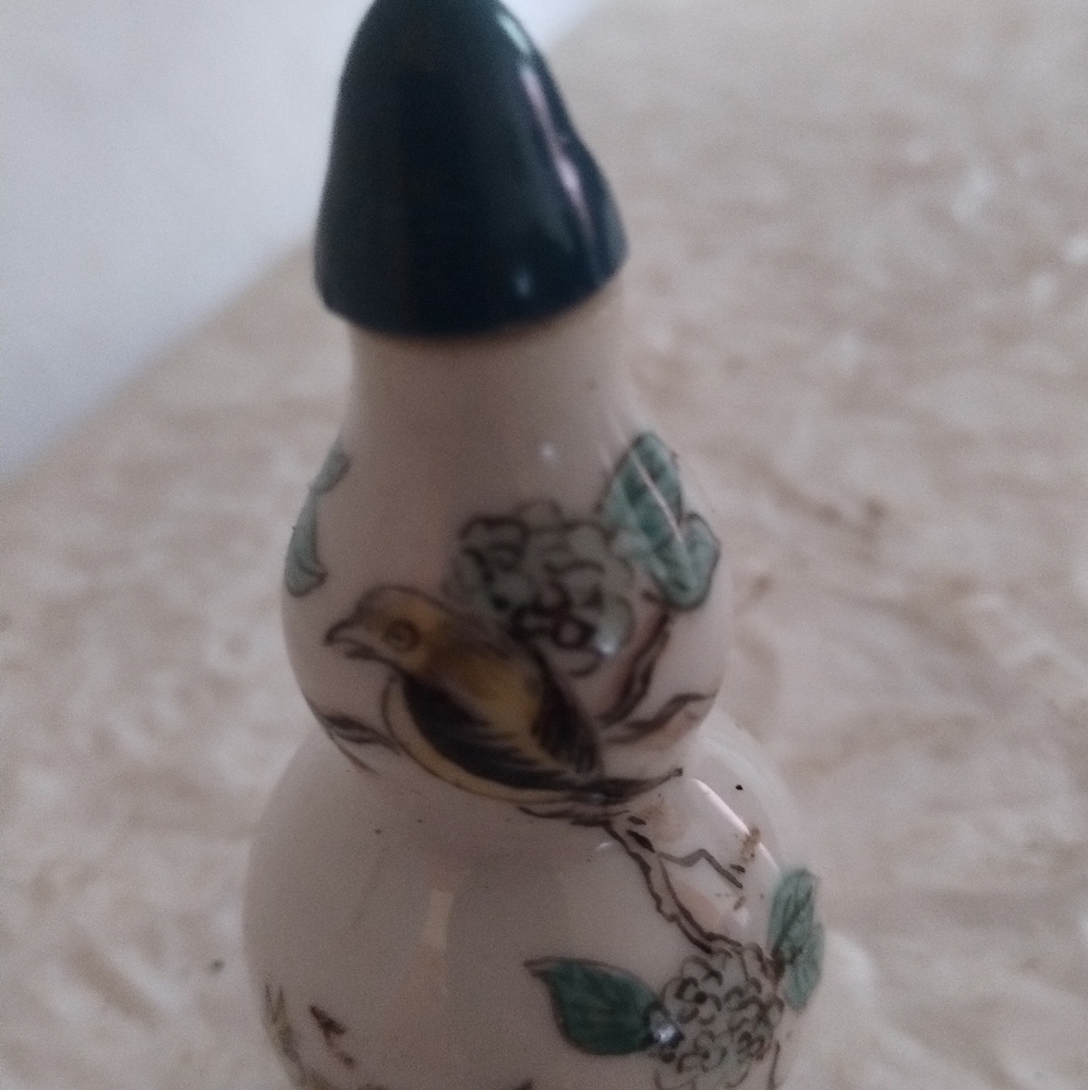 Antique Hand Painted Chinese Snuff Jar - Picture 2 of 4